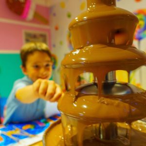 Proslava rodjendana, Muzej slatkiša-9